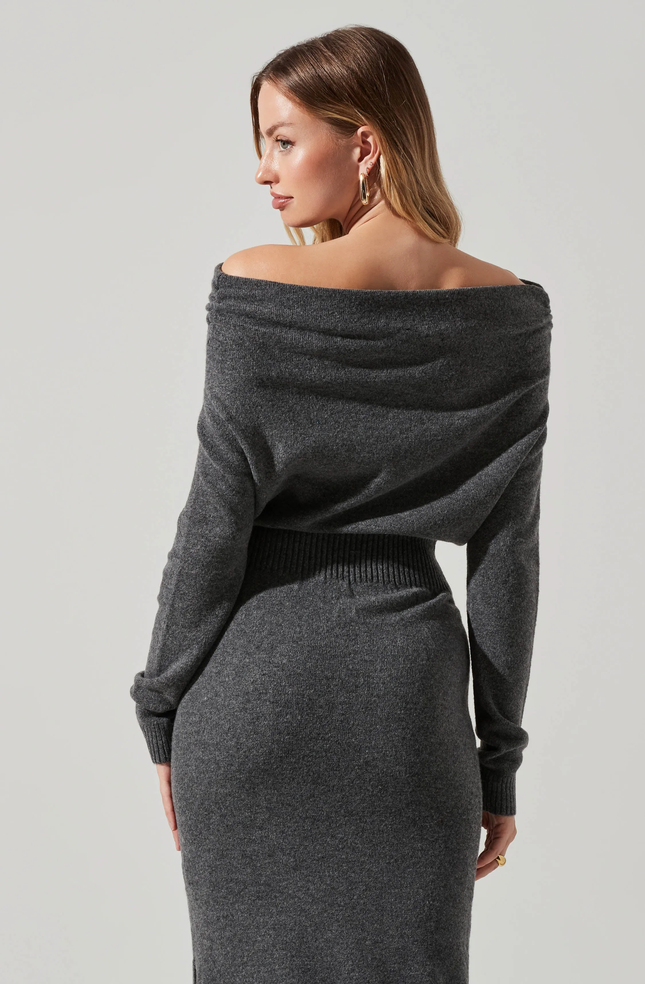 ASTR THE LABEL CORA OFF SHOULDER MIDI SWEATER DRESS CHARCOAL