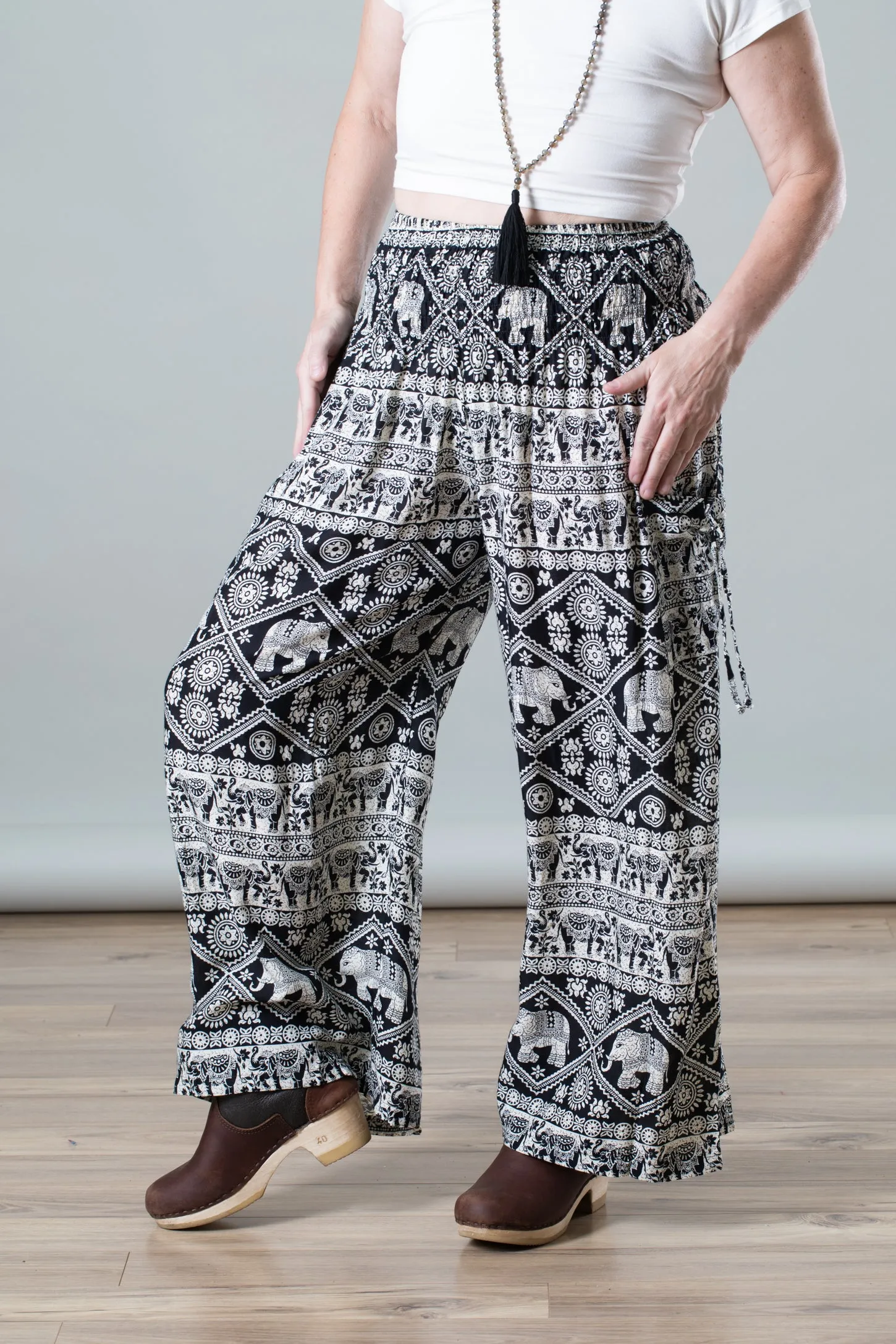 Vibrant Calypso-Inspired Elephant Print Relaxed Fit Pants for Ultimate Comfort