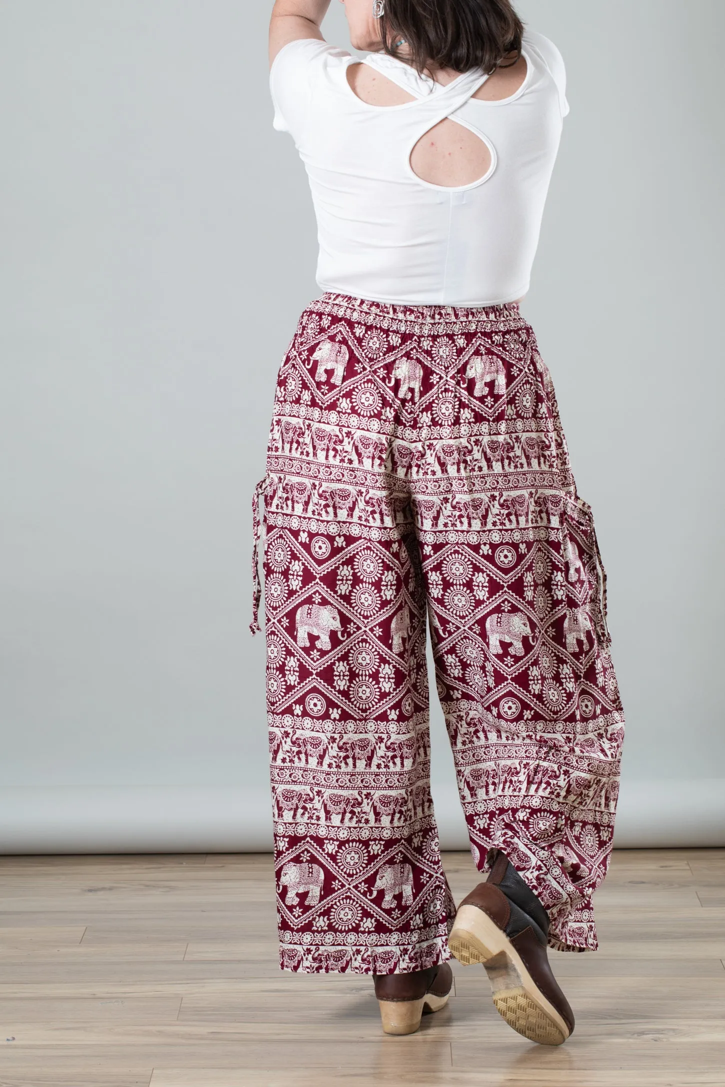 Vibrant Calypso-Inspired Elephant Print Relaxed Fit Pants for Ultimate Comfort