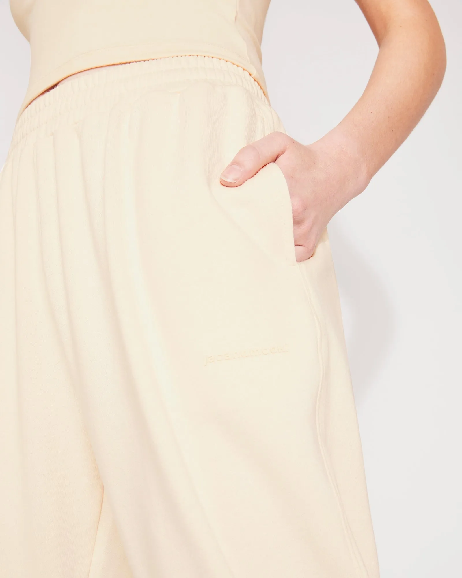 ESSENTIAL TRACK PANT - BUTTERCREAM