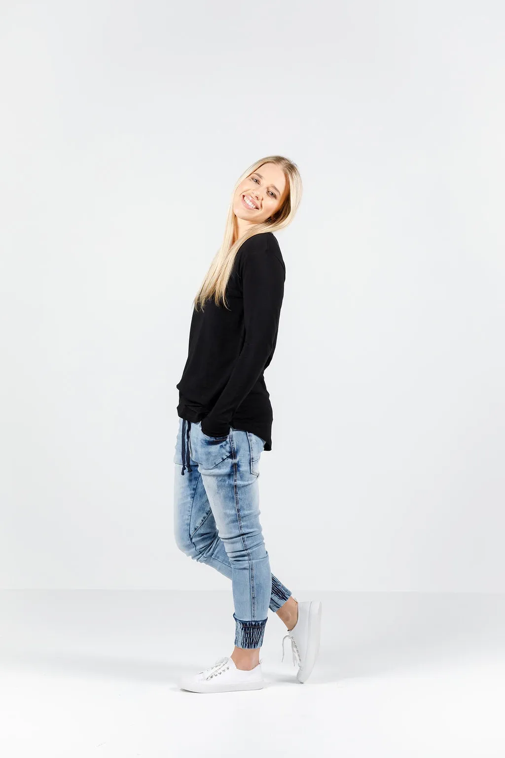 Home-lee Weekender Jeans - snow wash